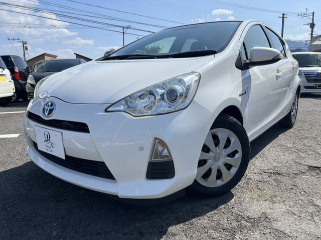 アクア 1.5 S ハイブリッド車 ケンウッドナビ