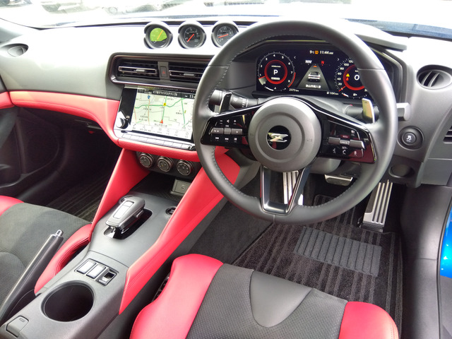 日産 フェアレディZ 3.0 バージョン ST 赤黒ハーフレザーシート の中古