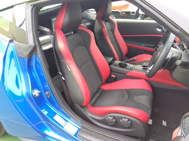 日産パルサー レジャーシート 赤 販促品 未使用品 古物 日産 フェアレディZ 3.0 バージョン ST 赤黒ハーフレザーシート の中古