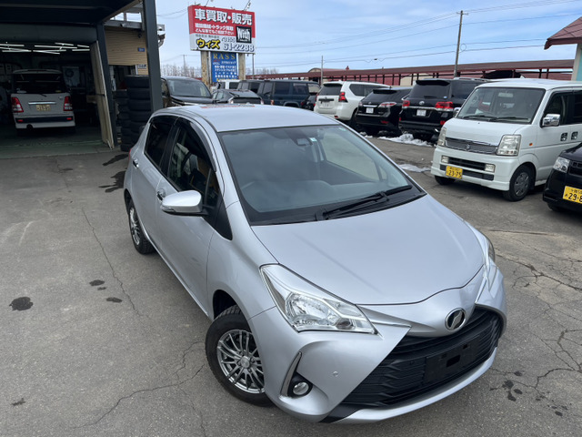 ヴィッツ 1.3 F セーフティ エディションII 4WD 