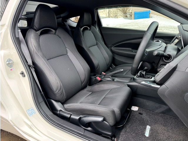 ホンダ CR-Z 1.5 アルファ ブラックレーベル 6MT 社外ナビTV バック