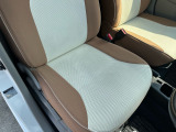 運転席シート座面