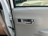 運転席リアドア 内側