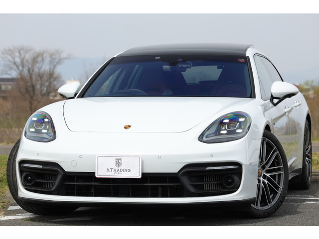 パナメーラスポーツツーリスモ4 Eハイブリッド PDK 4WD後期最終モデル/OP多数