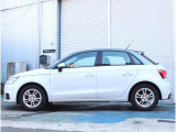 A1スポーツバック 1.0 TFSI HID ナビTV BT 15AW ETC