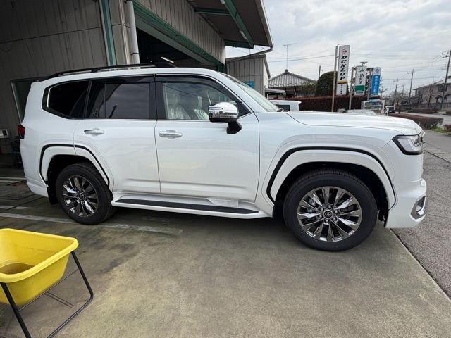 トヨタ ランドクルーザー300 3.5 ZX 4WD モデリスタ リアエンター
