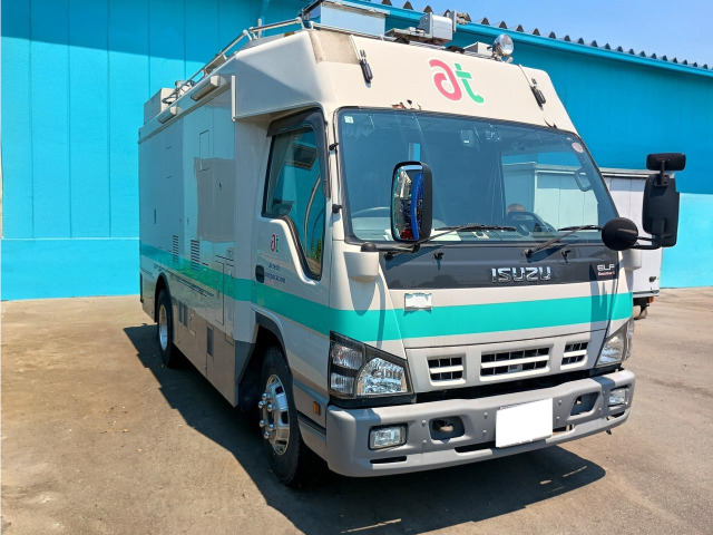 エルフ  移動オフィス・キャンピングベースに最適