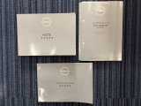 【取扱説明書・新車時保証書・記録簿】