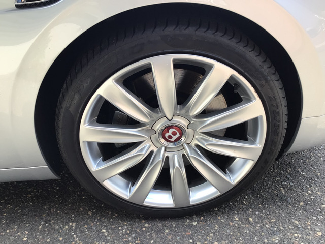 ベントレー フライングスパー V8 4WD の中古車詳細 (49,239km