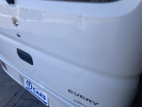 リアゲートに凹みあります