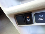 ☆シートヒーター装備!エアコンに比べて暖まるスピードが速いので冬でも快適に過ごせます。冷え性で悩まれている方にも◎、また、エアコンに比べて車内の空気が乾燥しにくいのも、嬉しいポイントです☆