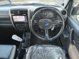 運転席まわりも良好!操作性にも優れた使いやすい一台です!
