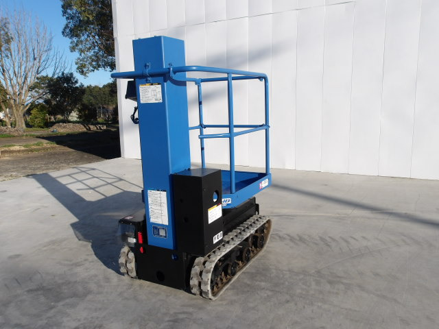 アイチ 高所作業車 クローラ式 3.8m 塗装済