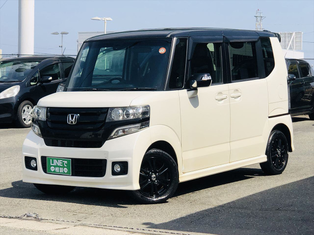 N-BOXカスタム G Lパッケージ 2トーンカラースタイル 