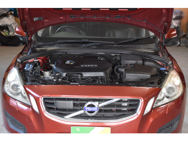 ボルボ V60 T4 車検整備付き黒本革S純ナビBカメラPスタ の中古車詳細
