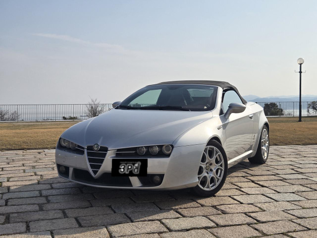 アルファスパイダー 2.2 JTS ディスティンクティブ 左H/6MT/革シート/ナビ/TV