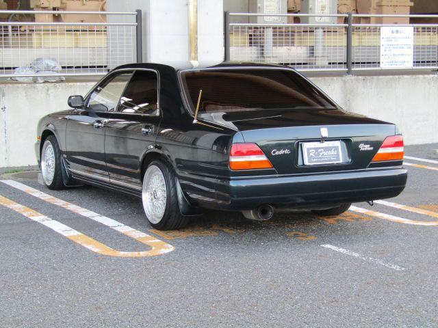 日産 セドリック 3.0 グランツーリスモ アルティマ 5速MT(載替公認) の