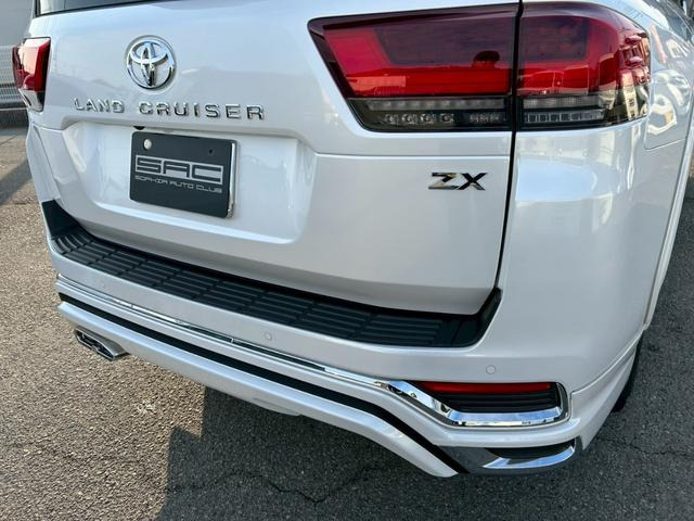 トヨタ ランドクルーザー300 3.5 ZX 4WD ワンオーナー 禁煙車 電動
