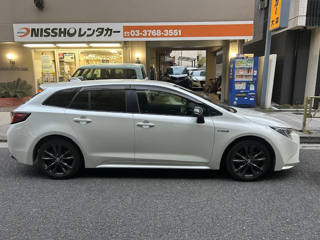 トヨタ カローラツーリング 1.8 ハイブリッド W×B 純正ナビ・バック