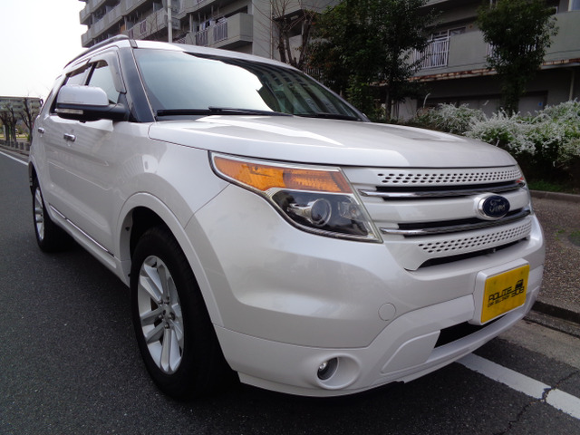 エクスプローラー リミテッド エコブースト 200台限定車 黒革 サンルーフ