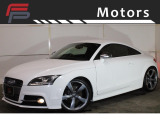 アウディ TTSクーペ 2.0 4WD