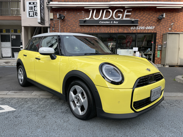 ミニ クーパー C DCT クラシックトリムAppleCarPlay