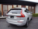 XC60 アルティメット B5 AWD 4WD サンルーフ黒革ベンチレーションシート