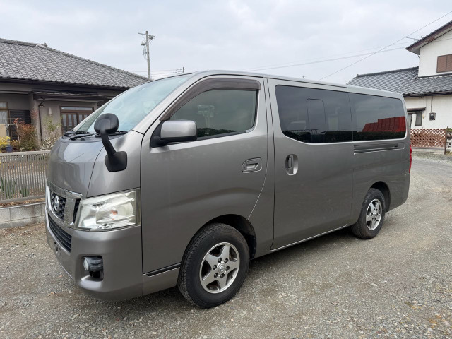 日産 NV350キャラバン 