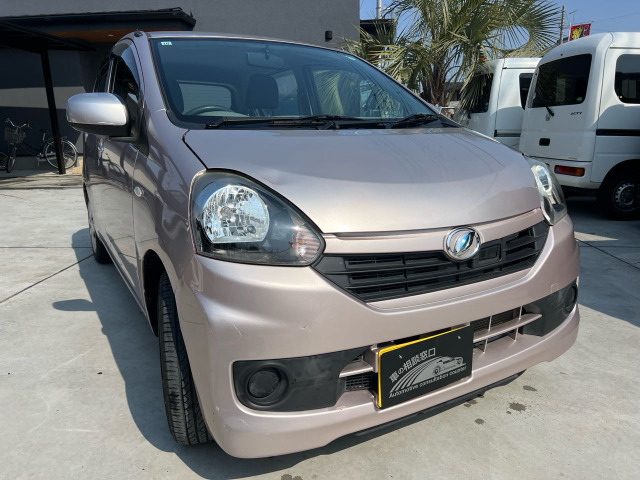 ミライースL内装綺麗で低走行です!