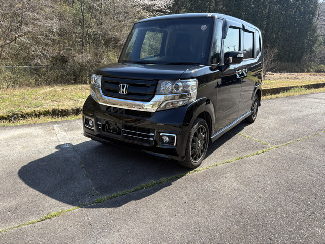 N-BOXカスタム G ターボ SSパッケージ ブラックスタイル 4WD ハーフレザー ターボ 両...