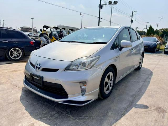 プリウス 1.8 S エアコン/エコーモード/バックカメラ