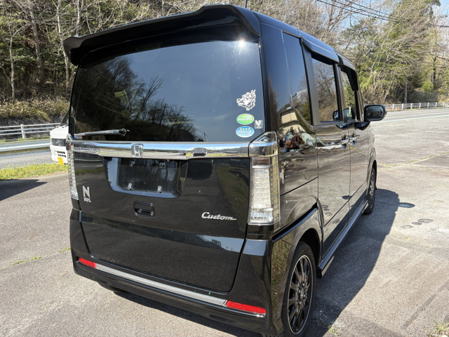 ホンダ N-BOXカスタム G ターボ SSパッケージ ブラックスタイル 4WD