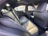 ワンオーナー車になります。後部座席に使用感は御座いません。