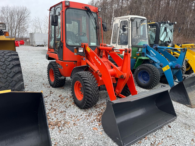 クボタ ホイールローダー