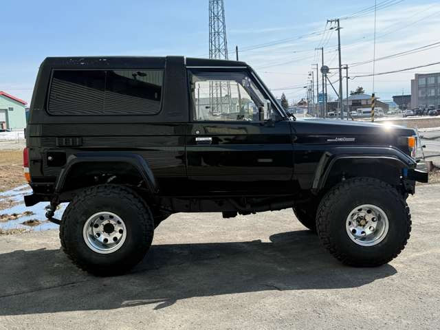 トヨタ ランドクルーザー70 4.2 ZX FRPトップ ディーゼル 4WD FOX