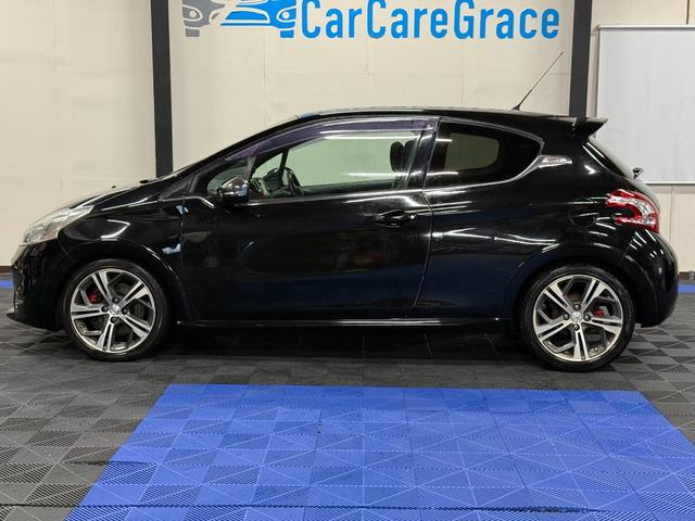 プジョー 208 GTi 6MT 200馬力 ETC 純正ナビ の中古車詳細 (133,000km