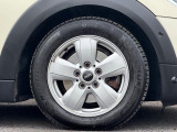 純正アルミホイール装着しております!