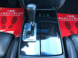 シフトノブ周り等も綺麗です!MTモード付シフト!運転席・助手席シートヒーター装備!