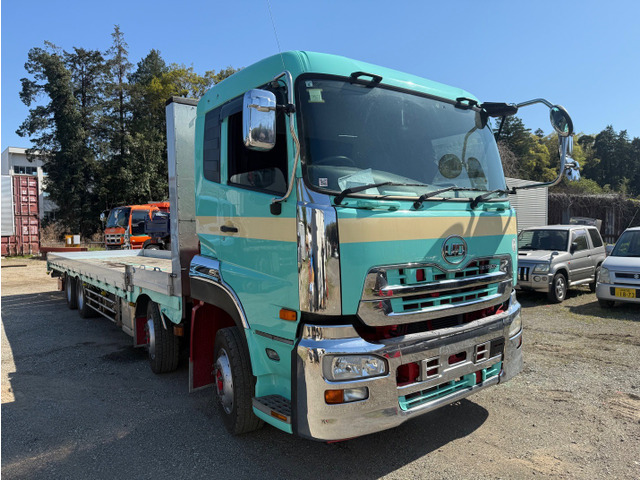 UDトラックス クオン 