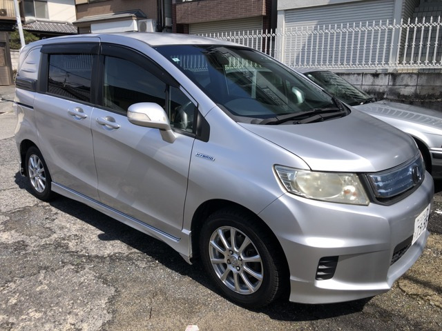 フリードスパイクハイブリッド 1.5 ジャストセレクション 