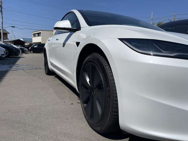 テスラ モデル3 RWD ヨークハンドル/白革/純正ナビ の中古車詳細