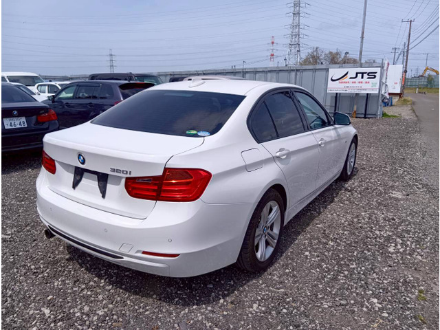 BMW 3シリーズセダン 320i スポーツ 現状販売 の中古車詳細 (99,304km