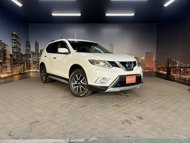 エクストレイル 2.0 20X エクストリーマーX 4WD 禁煙車 純正ナビ フリップダウン