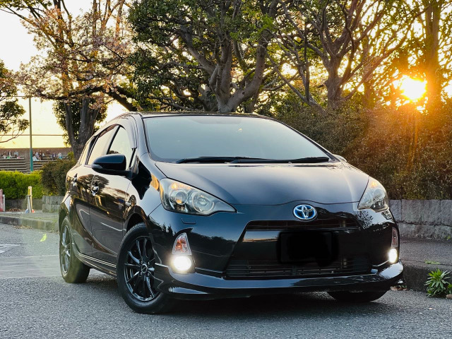 アクア 1.5 G 自動車税込みフルエアロ,車検満タン付き