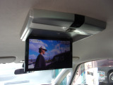 アルパイン製後席用フリップダウンモニター。