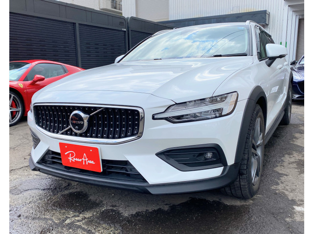 ボルボ V60クロスカントリー 