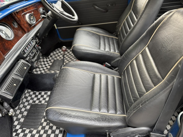 ローバー ミニ MT センターメーター&ウッドパネル の中古車詳細