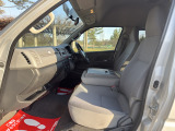 ご購入後、車検やもしものときの修理などのアフターサービスも行っております。提携整備工場があるので安心価格♪