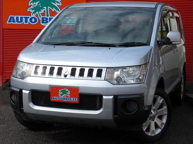 デリカD:5 2.4 G ナビパッケージ 4WD スマートキー/マルチビューカメラ/純ナビ