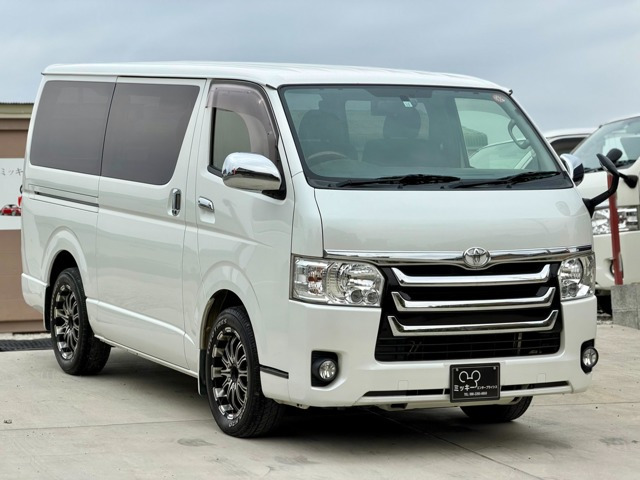 トヨタ ハイエースバン 